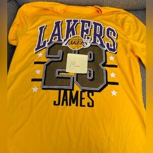 Yellow Lakers LeBron James T-Shirt